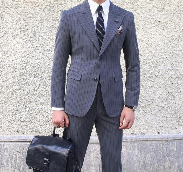 制作西服的面料有哪些主要類型？